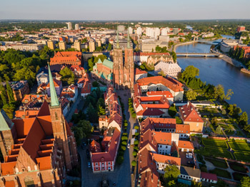 zdjęcia i filmy z drona