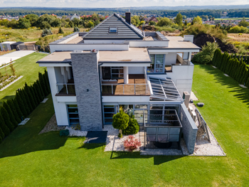 zdjęcia i filmy z drona